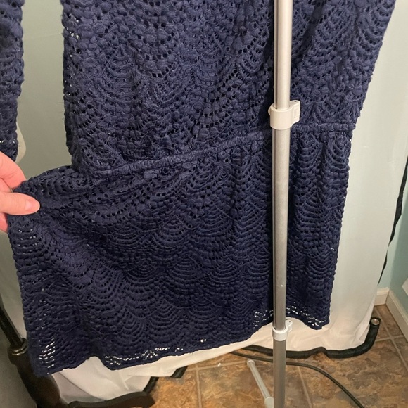 Lilly Pulitzer Scalloped‎ Shell Lace romper. Navy blue. Size medium - Picture 9 of 12